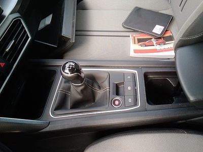 SEAT León 2.0 TDI S&S Style Go 85 kW (115 CV) 11 SEAT León 2.0 TDI S&S Style Go 85 kW (115 CV) 11