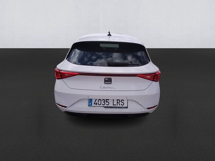 SEAT León 2.0 TDI S&S Style Go 85 kW (115 CV) Vehículo usado en Madrid SEAT León 2.0 TDI S&S Style Go 85 kW (115 CV) Vehículo usado en Madrid