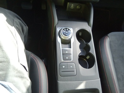 Ford Kuga 2.5 Duratec FHEV ST-Line X 4x2 Auto 140 kW (190 CV) 12 Ford Kuga 2.5 Duratec FHEV ST-Line X 4x2 Auto 140 kW (190 CV) 12