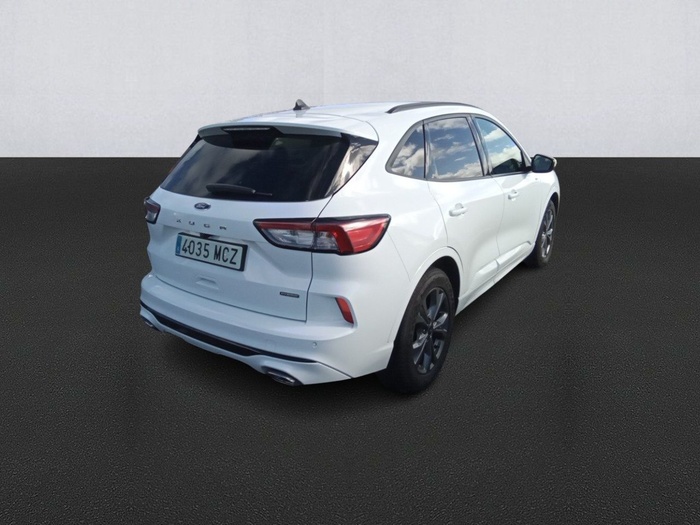 Ford Kuga 2.5 Duratec FHEV ST-Line X 4x2 Auto 140 kW (190 CV) Vehículo usado en Madrid Ford Kuga 2.5 Duratec FHEV ST-Line X 4x2 Auto 140 kW (190 CV) Vehículo usado en Madrid