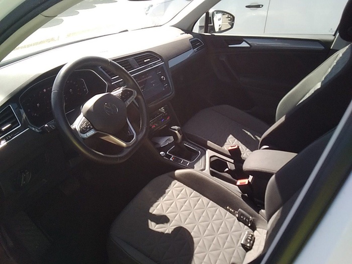 Volkswagen Tiguan Life 1.5 TSI 110 kW (150 CV) DSG Vehículo usado en Madrid Volkswagen Tiguan Life 1.5 TSI 110 kW (150 CV) DSG Vehículo usado en Madrid