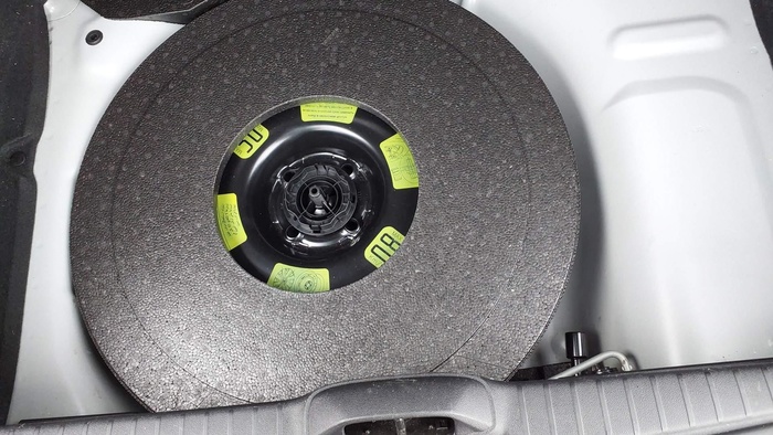 Peugeot 208 BlueHDi 100 Active 73 kW (100 CV) Vehículo usado en Madrid Peugeot 208 BlueHDi 100 Active 73 kW (100 CV) Vehículo usado en Madrid