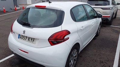 Peugeot 208 BlueHDi 100 Active 73 kW (100 CV) 3 Peugeot 208 BlueHDi 100 Active 73 kW (100 CV) 3