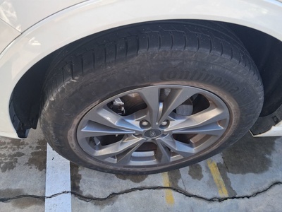 Ford Kuga 2.5 Duratec PHEV ST-Line X Auto 165 kW (225 CV) 8 Ford Kuga 2.5 Duratec PHEV ST-Line X Auto 165 kW (225 CV) 8