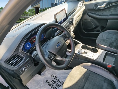 Ford Kuga 2.5 Duratec PHEV ST-Line X Auto 165 kW (225 CV) 7 Ford Kuga 2.5 Duratec PHEV ST-Line X Auto 165 kW (225 CV) 7