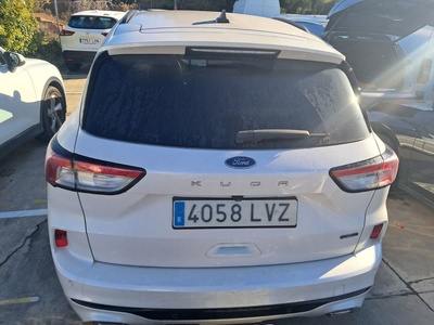 Ford Kuga 2.5 Duratec PHEV ST-Line X Auto 165 kW (225 CV) 5 Ford Kuga 2.5 Duratec PHEV ST-Line X Auto 165 kW (225 CV) 5