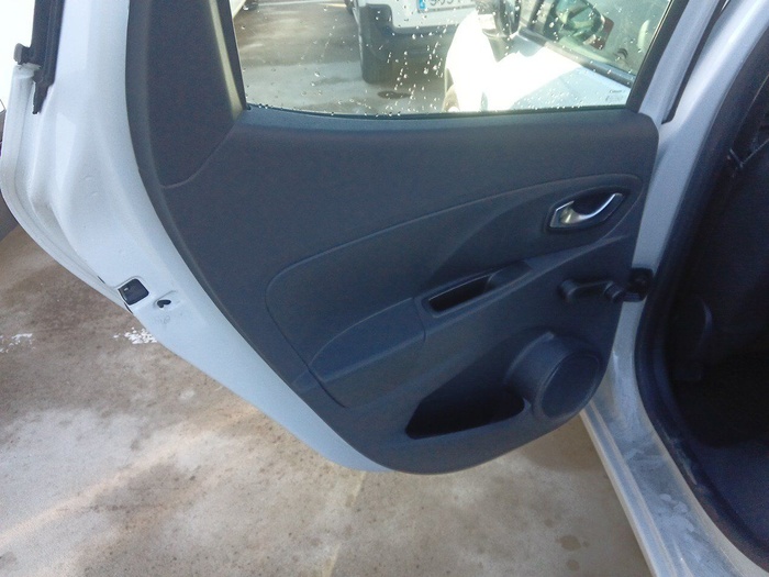 Renault Clio Business dCi 55 kW (75 CV) Vehículo usado en Madrid Renault Clio Business dCi 55 kW (75 CV) Vehículo usado en Madrid