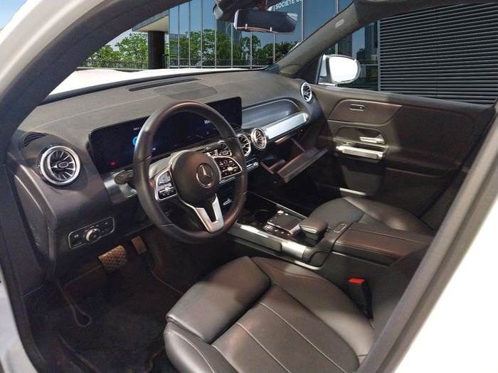 Mercedes-Benz EQB 250+ 140 kW (190 CV) Vehículo usado en Madrid Mercedes-Benz EQB 250+ 140 kW (190 CV) Vehículo usado en Madrid