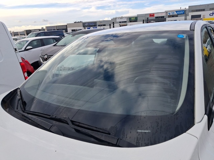 Nissan Qashqai DIG-T 140 mHEV Acenta 4x2 103 kW (140 CV) Vehículo usado en Madrid Nissan Qashqai DIG-T 140 mHEV Acenta 4x2 103 kW (140 CV) Vehículo usado en Madrid