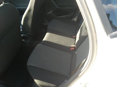 SEAT Arona 1.6 TDI Reference 70 kW (95 CV) 12 SEAT Arona 1.6 TDI Reference 70 kW (95 CV) 12