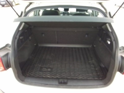 Audi Q2 Advanced 30 TDI 85 kW (116 CV) S tronic 8 Audi Q2 Advanced 30 TDI 85 kW (116 CV) S tronic 8