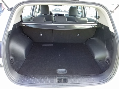 Kia Sportage 1.6 MHEV Business 4x4 100 kW (136 CV) 7 Kia Sportage 1.6 MHEV Business 4x4 100 kW (136 CV) 7