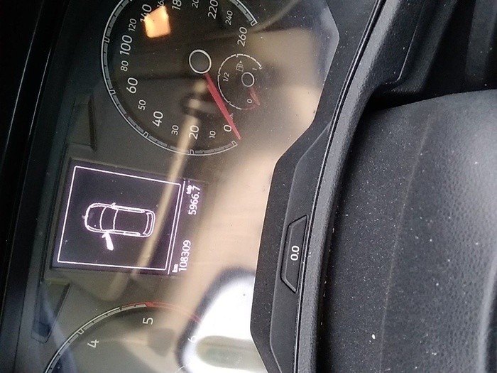 Volkswagen T-Roc Edition 2.0 TDI 85 kW (115 CV) Vehículo usado en Madrid Volkswagen T-Roc Edition 2.0 TDI 85 kW (115 CV) Vehículo usado en Madrid