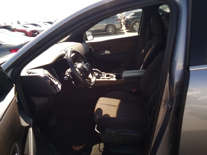 DS DS7 Crossback BlueHDi 180 So Chic Auto 132 kW (180 CV) Vehículo usado en Madrid DS DS7 Crossback BlueHDi 180 So Chic Auto 132 kW (180 CV) Vehículo usado en Madrid