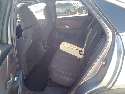 DS DS7 Crossback BlueHDi 180 So Chic Auto 132 kW (180 CV) 9 DS DS7 Crossback BlueHDi 180 So Chic Auto 132 kW (180 CV) 9