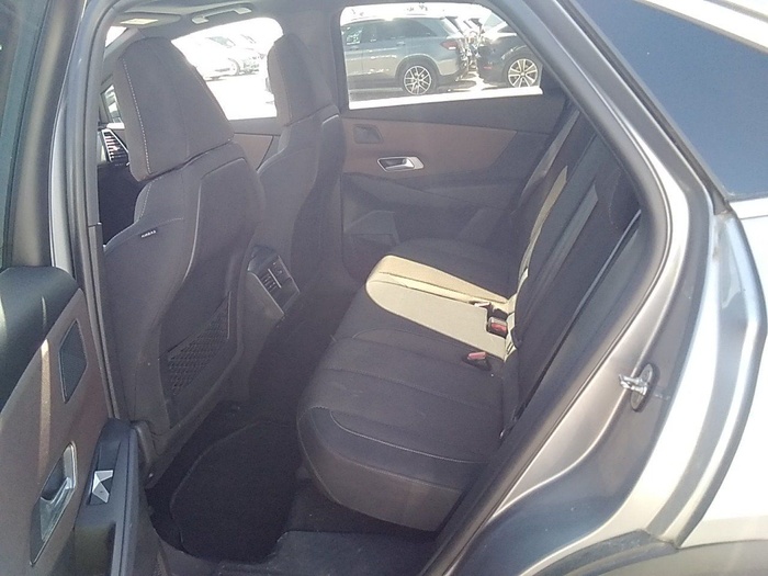 DS DS7 Crossback BlueHDi 180 So Chic Auto 132 kW (180 CV) Vehículo usado en Madrid DS DS7 Crossback BlueHDi 180 So Chic Auto 132 kW (180 CV) Vehículo usado en Madrid