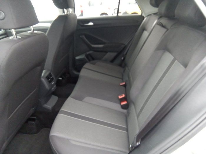 Volkswagen T-Roc Life 1.5 TSI 110 kW (150 CV) DSG Vehículo usado en Madrid Volkswagen T-Roc Life 1.5 TSI 110 kW (150 CV) DSG Vehículo usado en Madrid