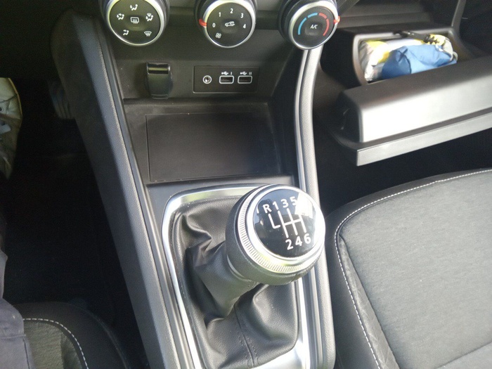 Renault Captur Evolution TCe GLP 74 kW (100 CV) Vehículo usado en Madrid Renault Captur Evolution TCe GLP 74 kW (100 CV) Vehículo usado en Madrid