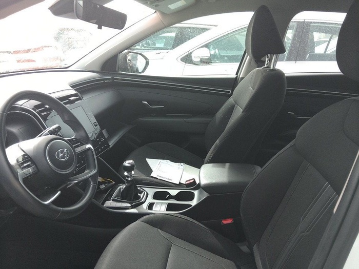 Hyundai Tucson 1.6 CRDI 48V Maxx 100 kW (136 CV) Vehículo usado en Madrid Hyundai Tucson 1.6 CRDI 48V Maxx 100 kW (136 CV) Vehículo usado en Madrid