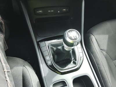 Hyundai Tucson 1.6 CRDI 48V Maxx 100 kW (136 CV) 13 Hyundai Tucson 1.6 CRDI 48V Maxx 100 kW (136 CV) 13