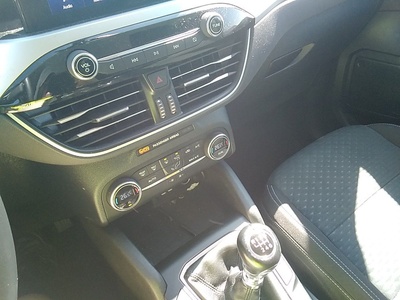 Ford Kuga 1.5 EcoBlue Trend 88 kW (120 CV) 10 Ford Kuga 1.5 EcoBlue Trend 88 kW (120 CV) 10