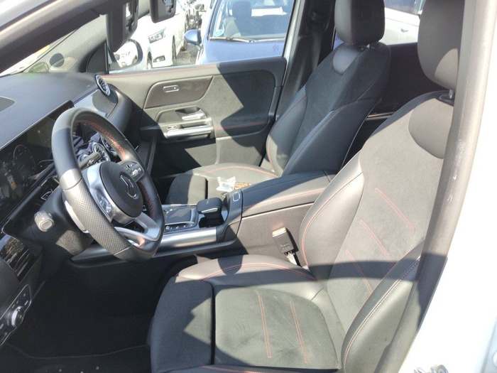 Mercedes-Benz GLA 200 d 110 kW (150 CV) Vehículo usado en Madrid Mercedes-Benz GLA 200 d 110 kW (150 CV) Vehículo usado en Madrid