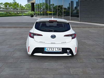 Toyota Corolla 1.8 125 Híbrido Active Tech E-CVT 90 kW (122 CV) 5 Toyota Corolla 1.8 125 Híbrido Active Tech E-CVT 90 kW (122 CV) 5