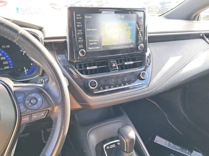 Toyota Corolla 1.8 125 Híbrido Active Tech E-CVT 90 kW (122 CV) Vehículo usado en Madrid Toyota Corolla 1.8 125 Híbrido Active Tech E-CVT 90 kW (122 CV) Vehículo usado en Madrid