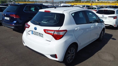 Toyota Yaris 1.5 Active Tech 74 kW (100 CV) 3 Toyota Yaris 1.5 Active Tech 74 kW (100 CV) 3