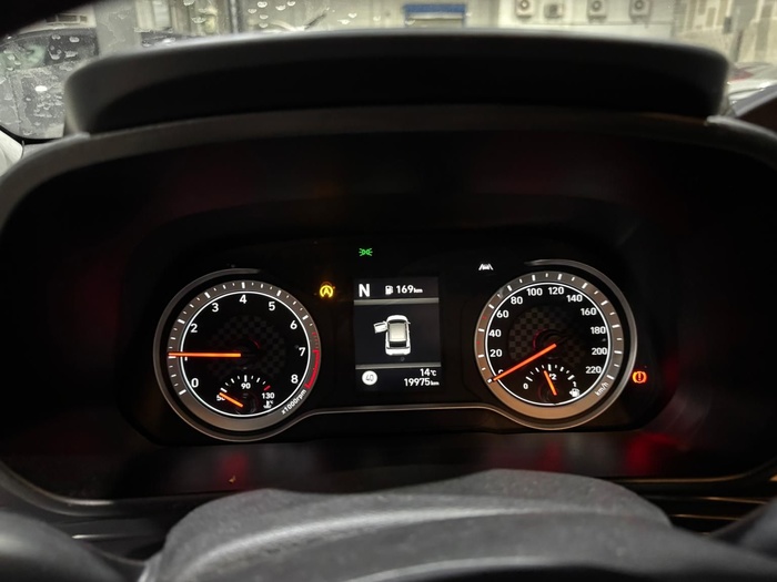 Hyundai i20 1.0 TGDI 48V Essence 74 kW (100 CV) Vehículo usado en Madrid Hyundai i20 1.0 TGDI 48V Essence 74 kW (100 CV) Vehículo usado en Madrid