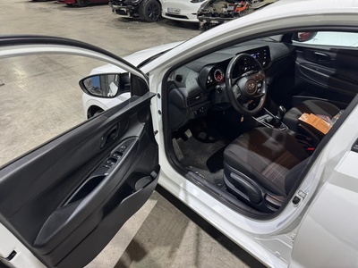 Hyundai i20 1.0 TGDI 48V Essence 74 kW (100 CV) 5 Hyundai i20 1.0 TGDI 48V Essence 74 kW (100 CV) 5