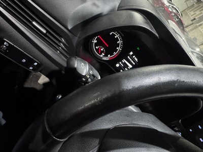 Hyundai i20 1.0 TGDI 48V Essence 74 kW (100 CV) 15 Hyundai i20 1.0 TGDI 48V Essence 74 kW (100 CV) 15