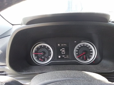 Hyundai i20 1.0 TGDI 48V Essence 74 kW (100 CV) 13 Hyundai i20 1.0 TGDI 48V Essence 74 kW (100 CV) 13