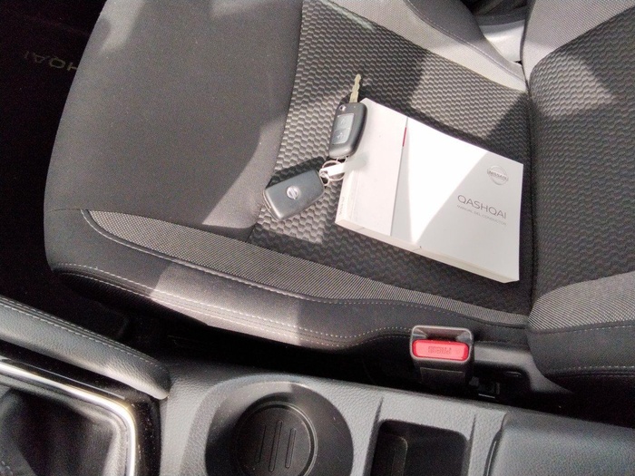 Nissan Qashqai dCi 85 Acenta 85 kW (115 CV) Vehículo usado en Madrid Nissan Qashqai dCi 85 Acenta 85 kW (115 CV) Vehículo usado en Madrid