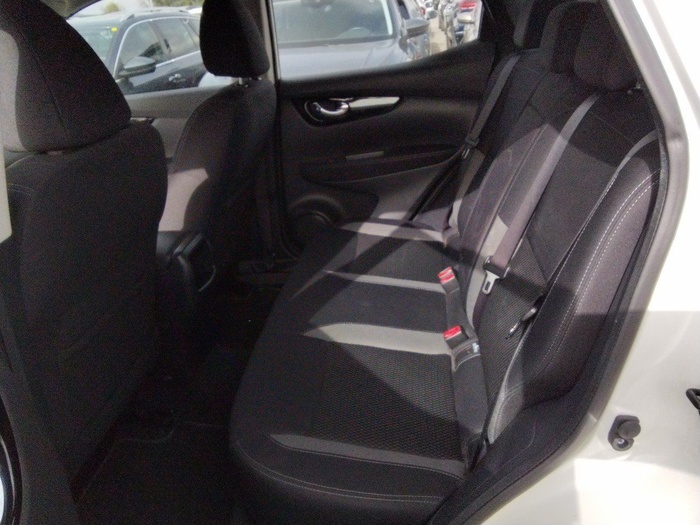 Nissan Qashqai dCi 85 Acenta 85 kW (115 CV) Vehículo usado en Madrid Nissan Qashqai dCi 85 Acenta 85 kW (115 CV) Vehículo usado en Madrid
