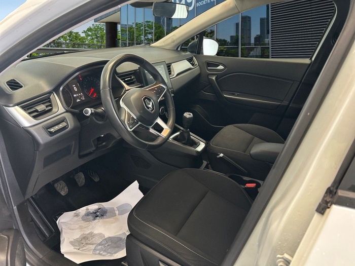 Renault Captur Intens TCe 140 Micro Híbrido 103 kW (140 CV) GPF Vehículo usado en Madrid Renault Captur Intens TCe 140 Micro Híbrido 103 kW (140 CV) GPF Vehículo usado en Madrid