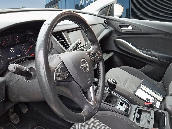 Opel Grandland X 1.5 CDTi Selective Pro 96 kW (130 CV) Vehículo usado en Madrid Opel Grandland X 1.5 CDTi Selective Pro 96 kW (130 CV) Vehículo usado en Madrid