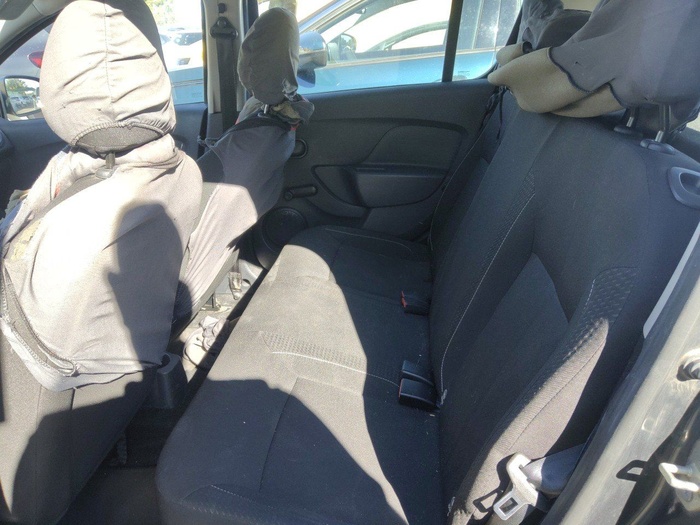 Dacia Sandero Essential TCE 74 kW (100 CV) GLP Vehículo usado en Madrid Dacia Sandero Essential TCE 74 kW (100 CV) GLP Vehículo usado en Madrid