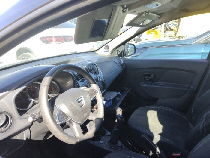 Dacia Sandero Essential TCE 74 kW (100 CV) GLP Vehículo usado en Madrid Dacia Sandero Essential TCE 74 kW (100 CV) GLP Vehículo usado en Madrid