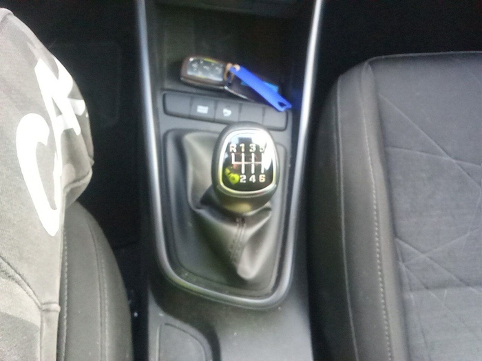 Hyundai Bayon 1.0 TGDI Tecno 74 kW (100 CV) Vehículo usado en Madrid Hyundai Bayon 1.0 TGDI Tecno 74 kW (100 CV) Vehículo usado en Madrid