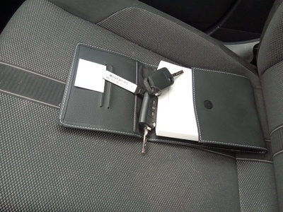 Volkswagen T-Roc Life 1.5 TSI 110 kW (150 CV) DSG 10 Volkswagen T-Roc Life 1.5 TSI 110 kW (150 CV) DSG 10