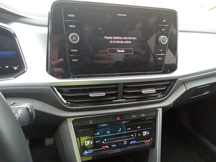 Volkswagen T-Roc Life 1.5 TSI 110 kW (150 CV) DSG Vehículo usado en Madrid Volkswagen T-Roc Life 1.5 TSI 110 kW (150 CV) DSG Vehículo usado en Madrid