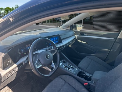 Volkswagen Golf Life 1.5 eTSI 110 kW (150 CV) DSG 7 Volkswagen Golf Life 1.5 eTSI 110 kW (150 CV) DSG 7