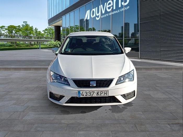 SEAT León 1.6 TDI S&S Reference 85 kW (115 CV) Vehículo usado en Madrid SEAT León 1.6 TDI S&S Reference 85 kW (115 CV) Vehículo usado en Madrid