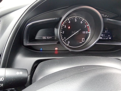 Mazda CX-3 2.0 G Zenith 2WD 89 kW (121 CV) 8 Mazda CX-3 2.0 G Zenith 2WD 89 kW (121 CV) 8