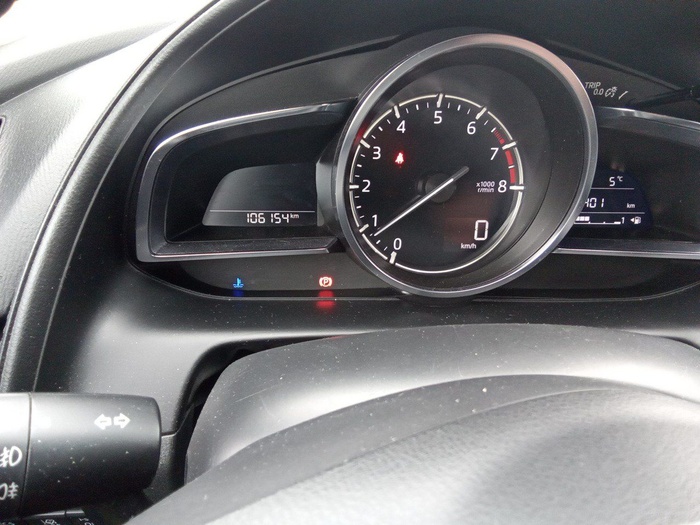 Mazda CX-3 2.0 G Zenith 2WD 89 kW (121 CV) Vehículo usado en Madrid Mazda CX-3 2.0 G Zenith 2WD 89 kW (121 CV) Vehículo usado en Madrid