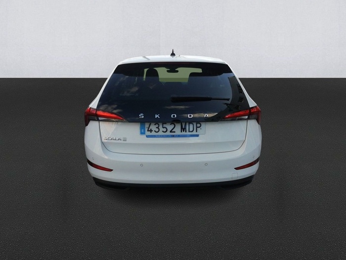 Skoda Scala 1.0 TSI Ambition 81 kW (110 CV) Vehículo usado en Madrid Skoda Scala 1.0 TSI Ambition 81 kW (110 CV) Vehículo usado en Madrid
