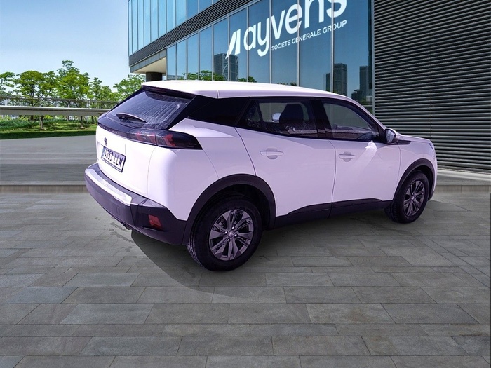 Peugeot 2008 BlueHDi 110 S&S Active 81 kW (110 CV) Vehículo usado en Madrid Peugeot 2008 BlueHDi 110 S&S Active 81 kW (110 CV) Vehículo usado en Madrid