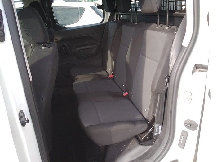 Peugeot Rifter Active Pack Business Standard BlueHDi 73 kW (100 CV) Vehículo usado en Madrid Peugeot Rifter Active Pack Business Standard BlueHDi 73 kW (100 CV) Vehículo usado en Madrid