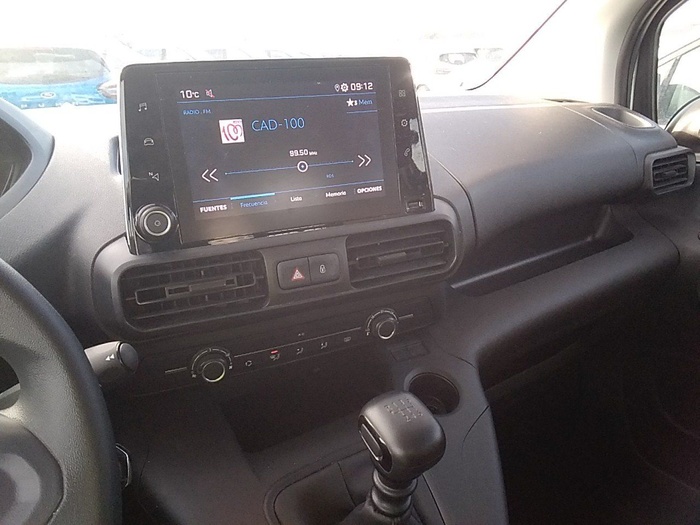 Peugeot Rifter Active Pack Business Standard BlueHDi 73 kW (100 CV) Vehículo usado en Madrid Peugeot Rifter Active Pack Business Standard BlueHDi 73 kW (100 CV) Vehículo usado en Madrid